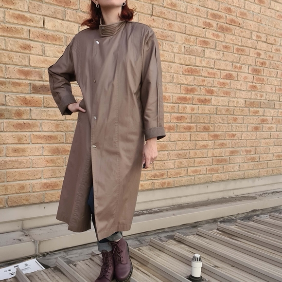 80s VINTAGE TRENCH COATSize 8-16 - Picture 8 of 16